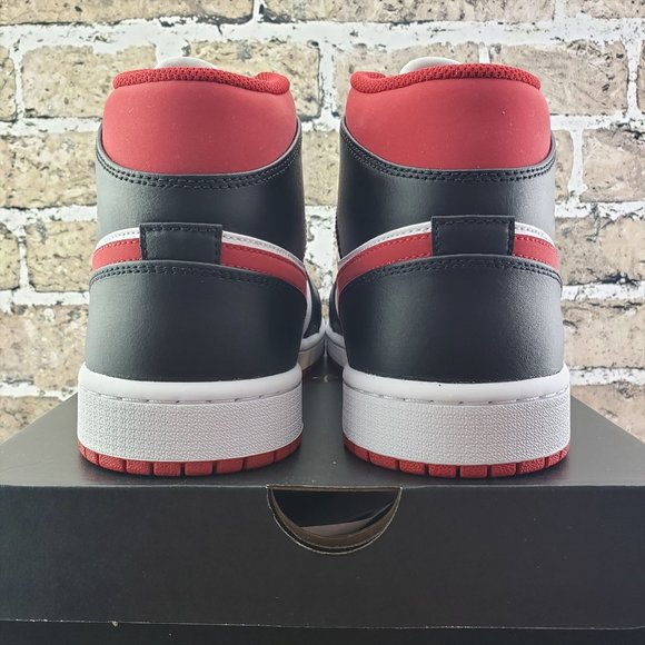 NIKE AIR JORDAN 1 MID GYM Mens Shoe Sz8